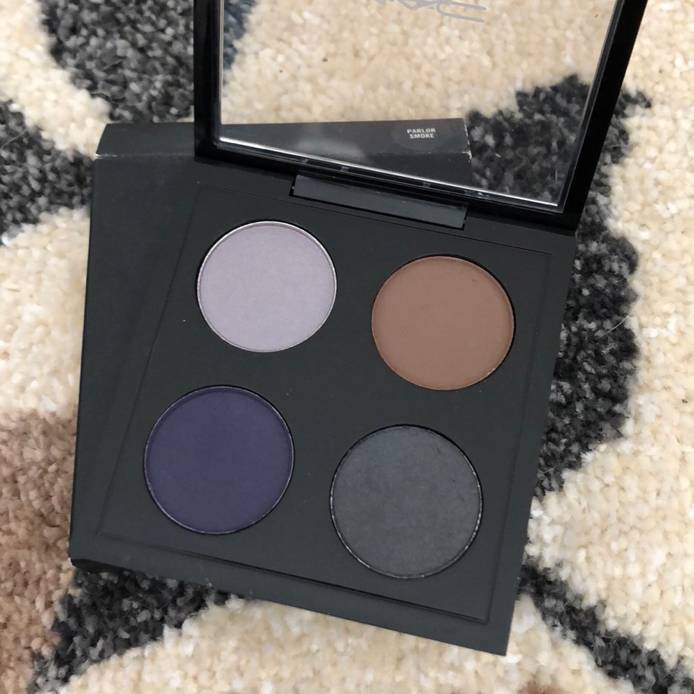 MAC Eyeshadow Palette - Parlor Smoke